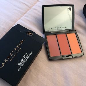 Anastasia Beverly Hills Blush Trio - Peachy Love